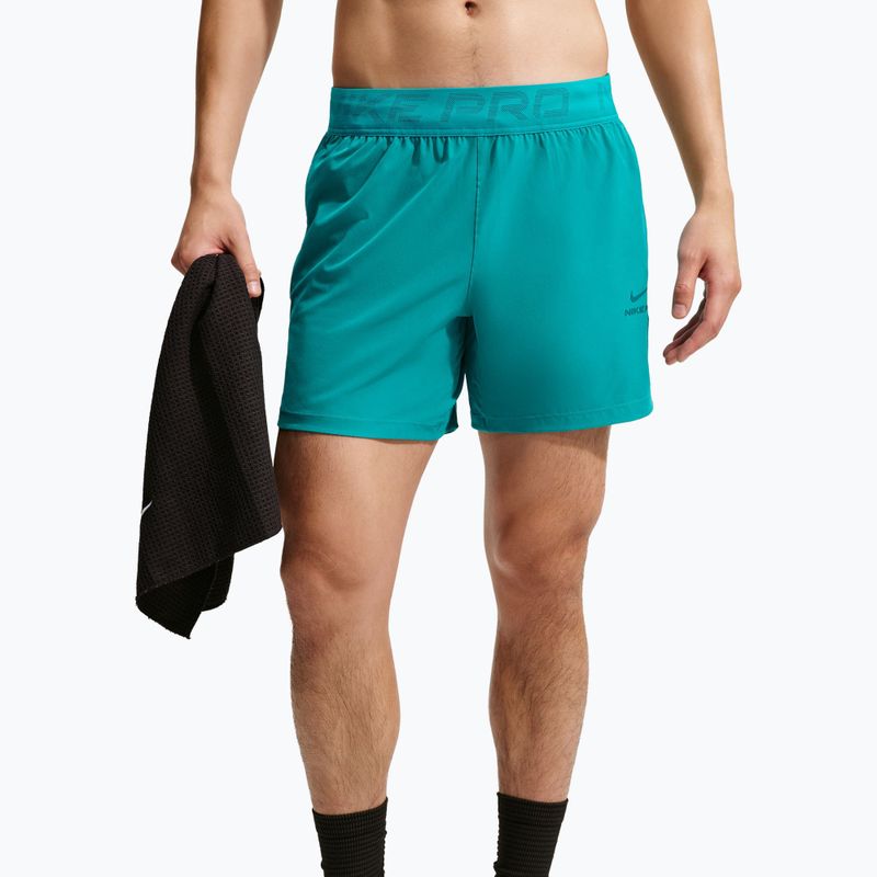 Men's shorts Nike Pro Training Dri-Fit 6" energy/bright spruce 4