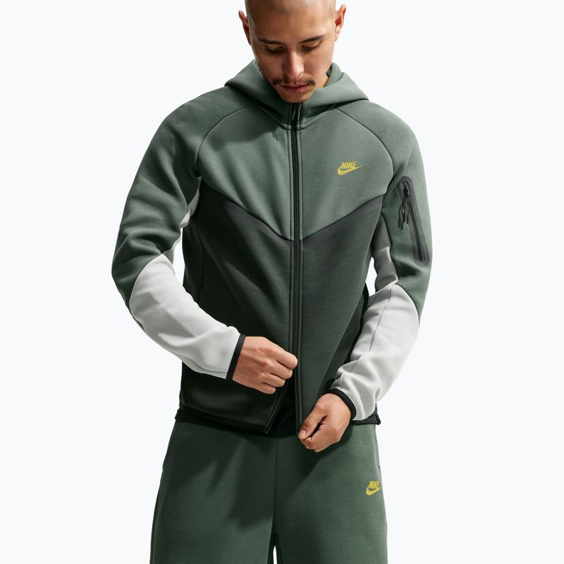 Men's sweatshirt Nike Tech Windrunner Full Zip camo green/black spruce/chrome yellow 4