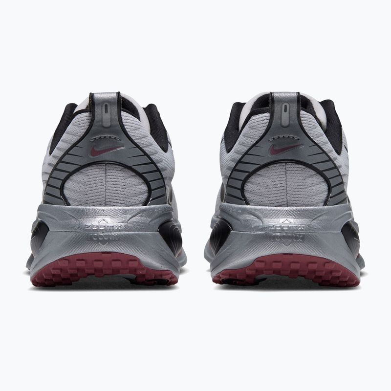 Women's running shoes Nike Vomero 18 vast grey/metallic silver/black 2