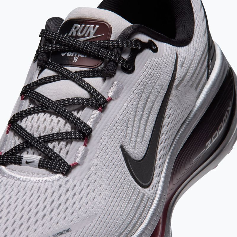 Women's running shoes Nike Vomero 18 vast grey/metallic silver/black 5