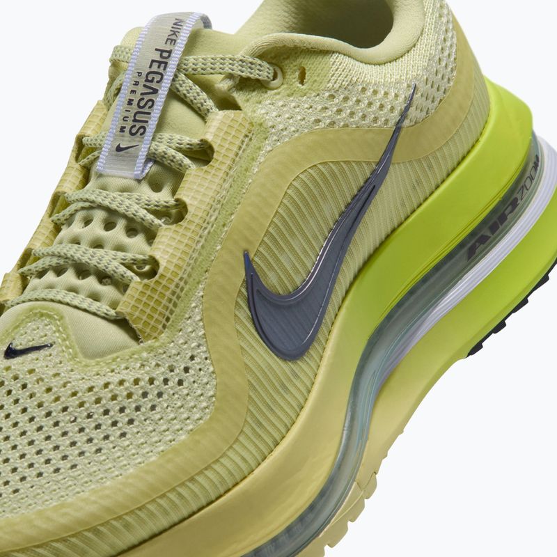 Women's running shoes Nike Pegasus Premium fennel/lemon venom/palest purple 6