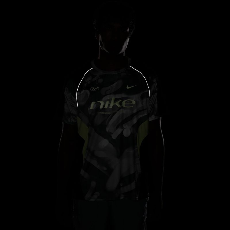 Men's running shirt Nike Dri-FIT Printed SS smoke grey/black/light lemon twist 7