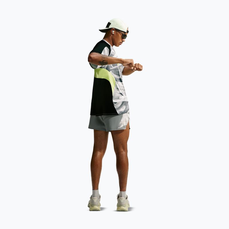 Men's running shorts Nike Dri-Fit 4" smoke grey/black/light lemon twist 3