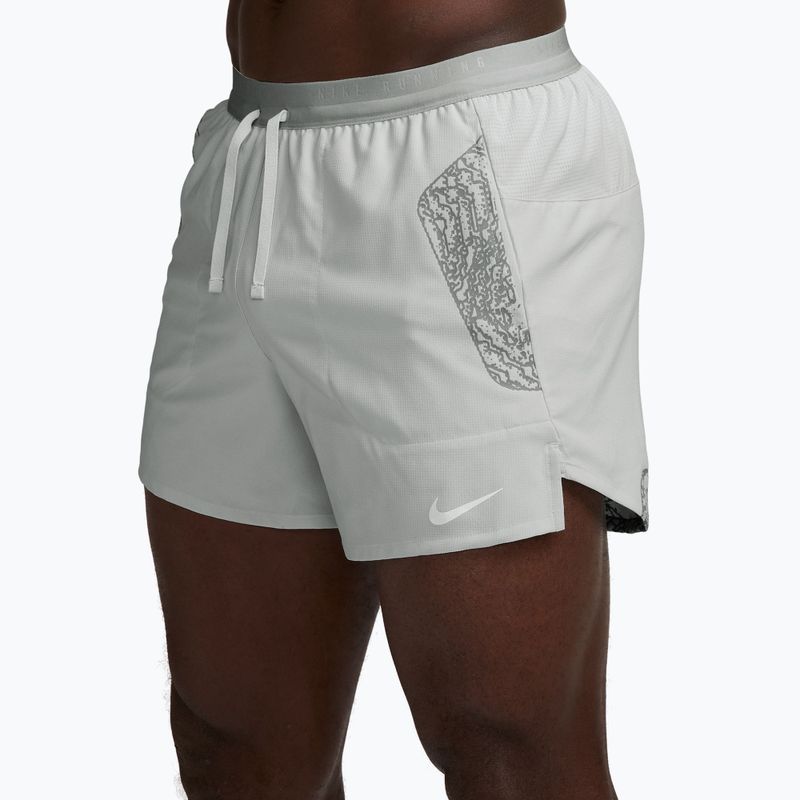 Men's running shorts Nike Stride grey fog 3