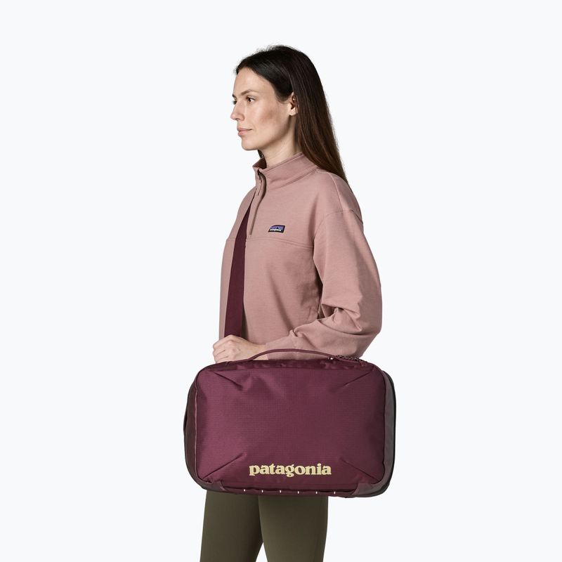 Hiking backpack Patagonia Black Hole Micro MLC 22 l berry fig 5