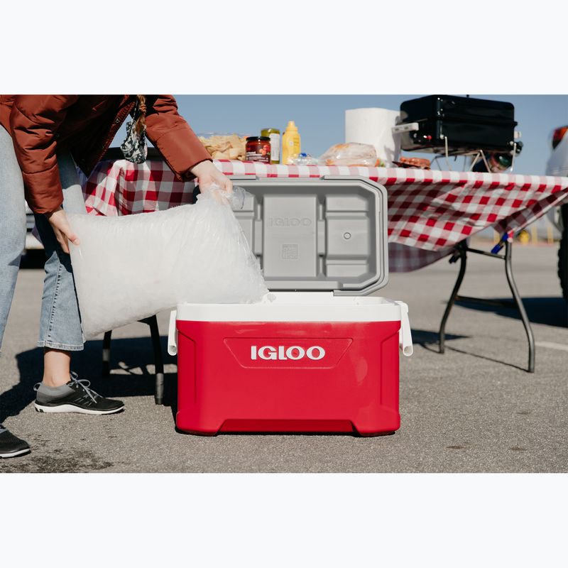 Igloo Latitude 52 industrial red/white/meteorite travel fridge 8