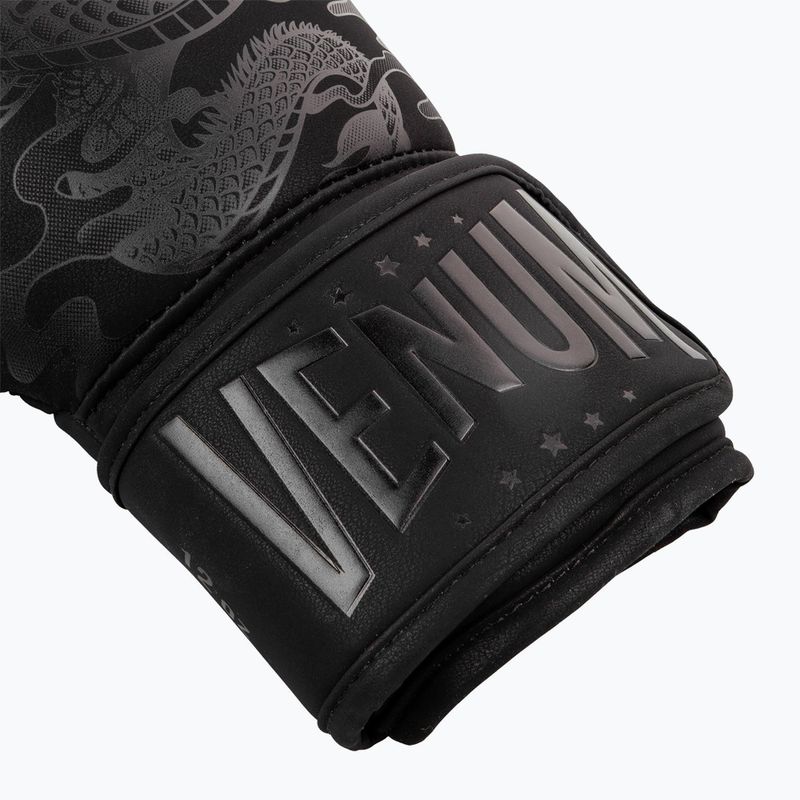 Venum Dragon's Flight black/black boxing gloves 8