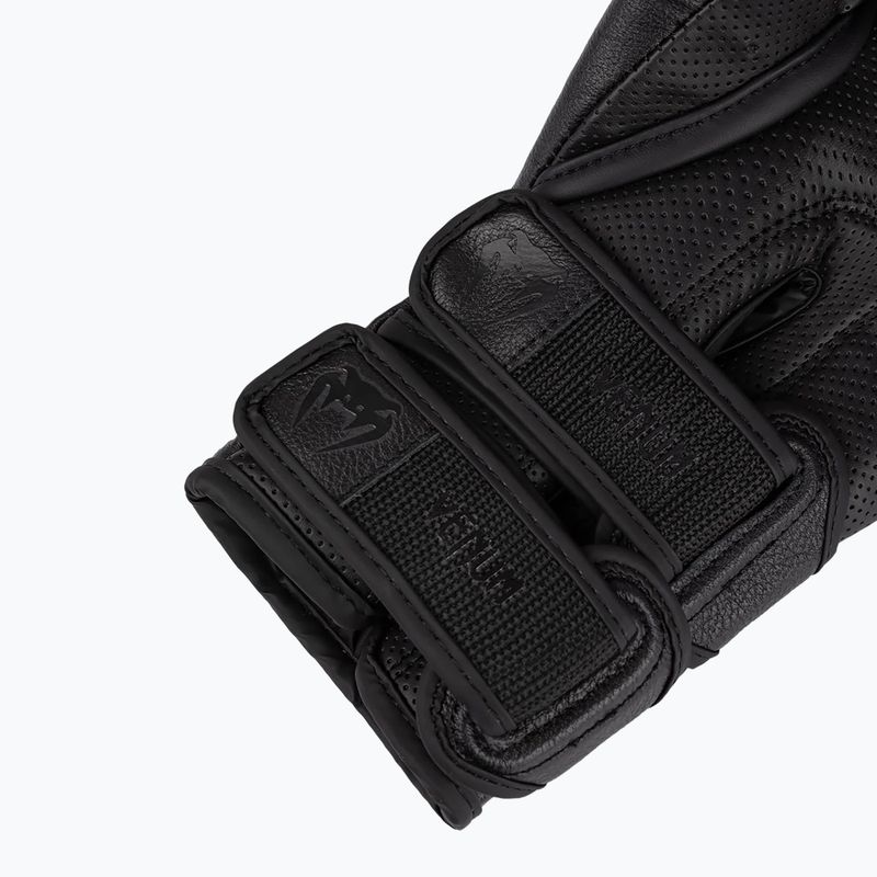 Venum Reverso Boxing Gloves black/black 7