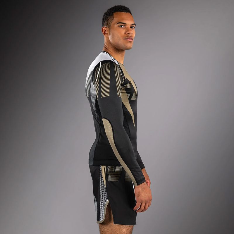 Men's longsleeve rashguard Venum Adrenaline Rashguard black/sand 4