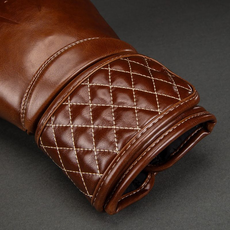 Boxing gloves Venum Impact Classic Boxing shiny havana 5