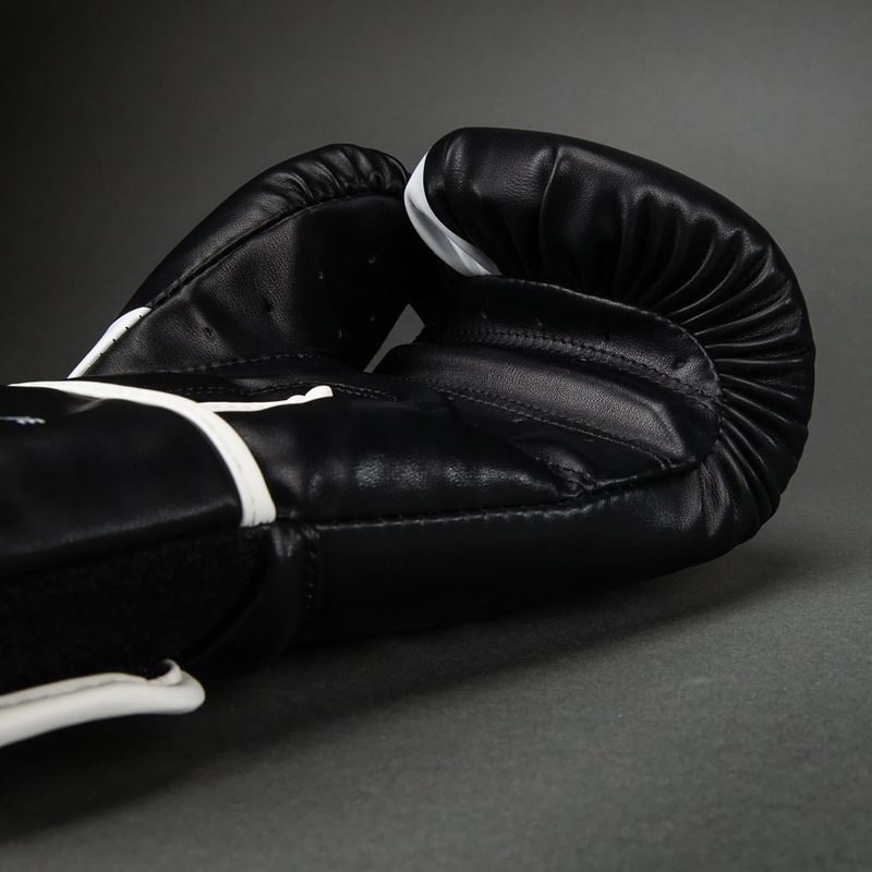 Boxing gloves Venum Challenger 2.5 Boxing black/white 4