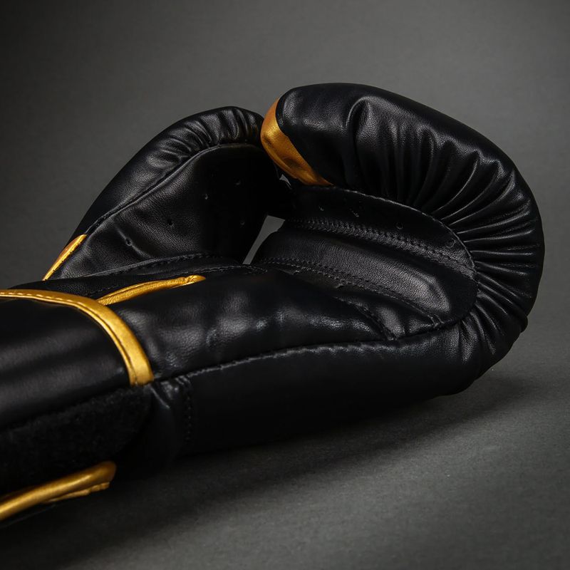 Boxing gloves Venum Challenger 2.5 Boxing black/gold 3