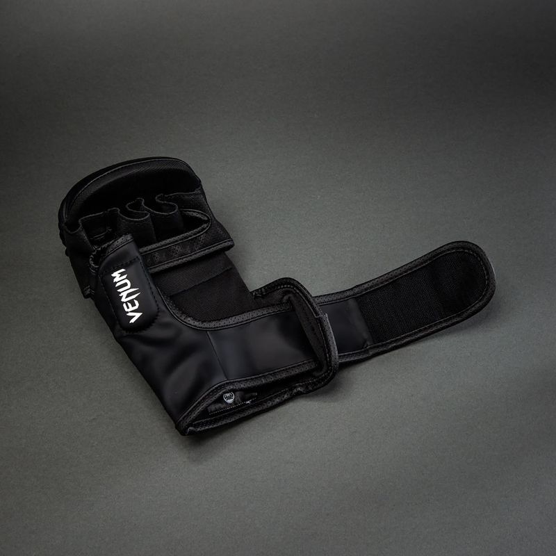 Sparring gloves Venum x TEKKEN 8 King Sparring black/yellow 6