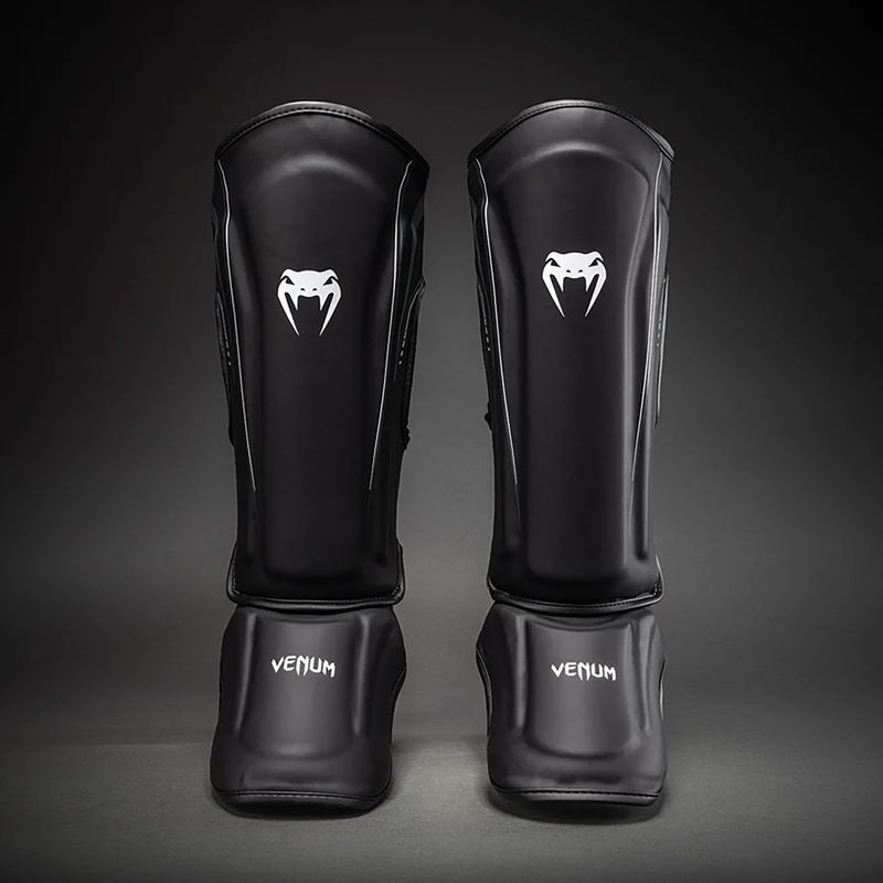 Shin and foot guards Venum Streamline Shin black/white 2