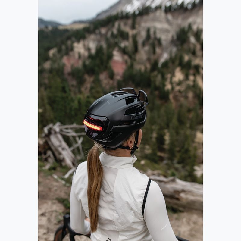 Bike helmet ABUS Taipan LED velcet black 7