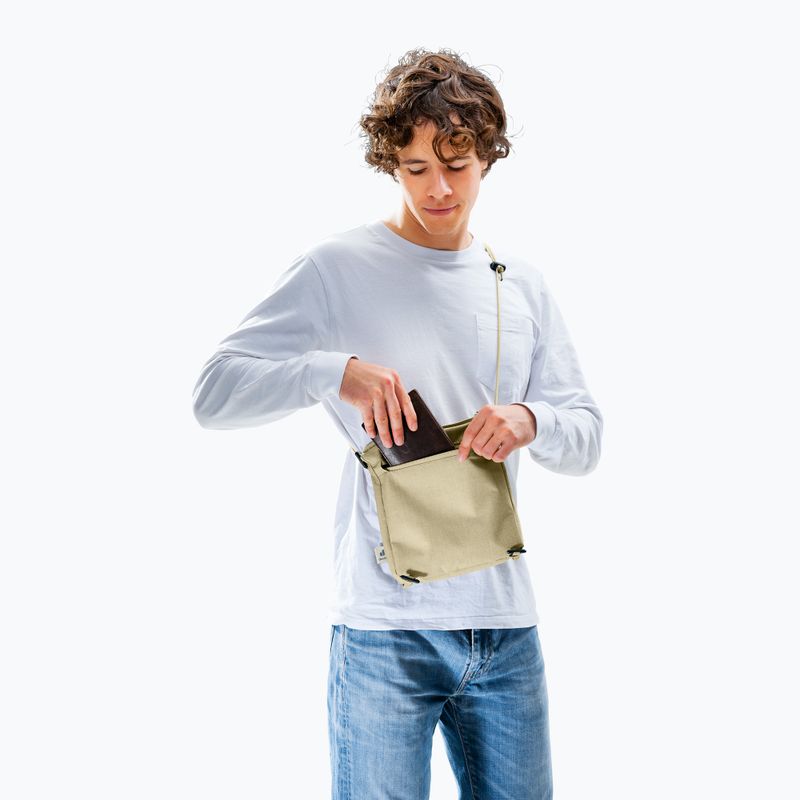 Hiking backpack deuter Walker 24 l desert 11