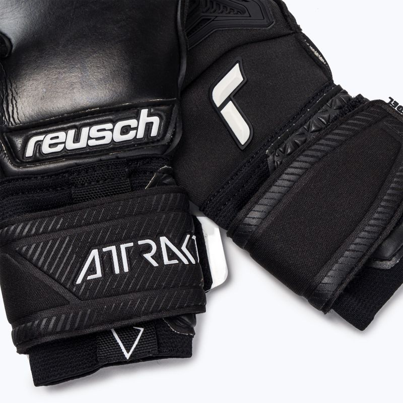 Reusch Attrakt Freegel Infinity Resistor goalkeeper gloves black 5270745 4