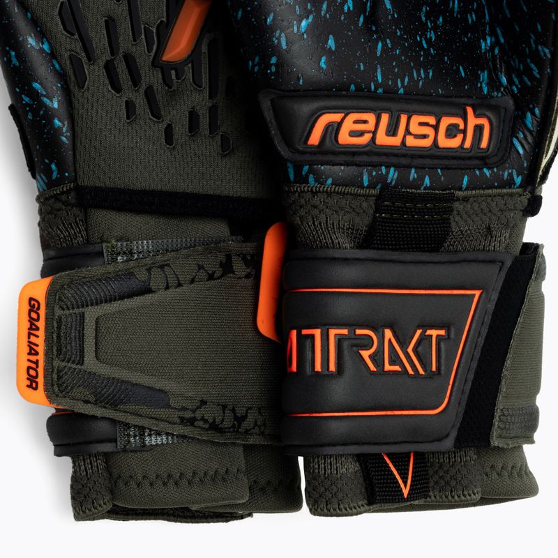 Reusch Attrakt Freegel Fusion Ortho-Tec Goalkeeper Gloves green 5370090-5555 5