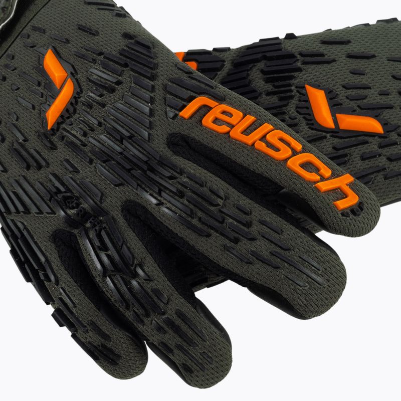 Reusch Attrakt Freegel Silver green-orange goalkeeper's gloves 5370035-5555 3