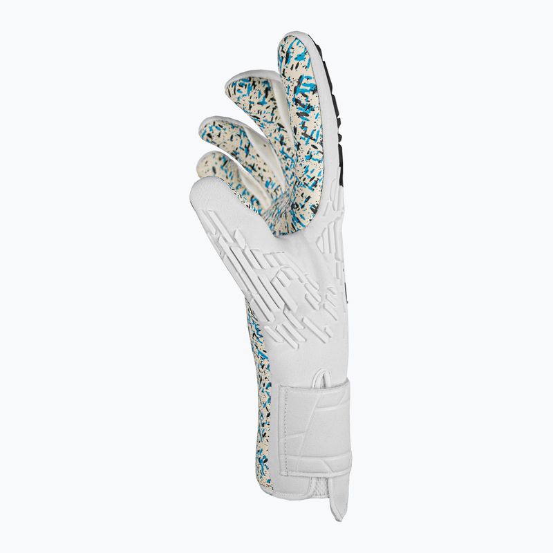 Reusch Attrakt Freegel Fusion white goalie gloves 6