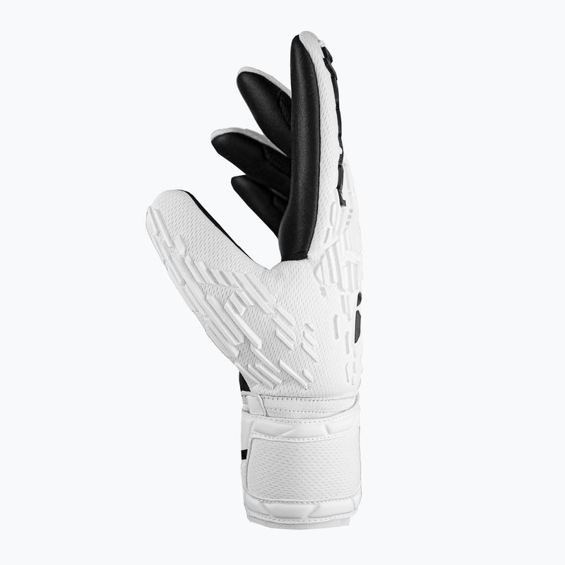 Reusch Attrakt Freegel Silver white/black goalkeeper's gloves 4