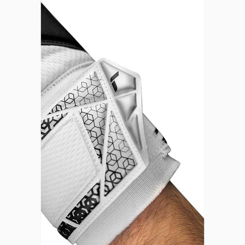 Reusch Attrakt Gold NC goalkeeper gloves white/silver/black 7