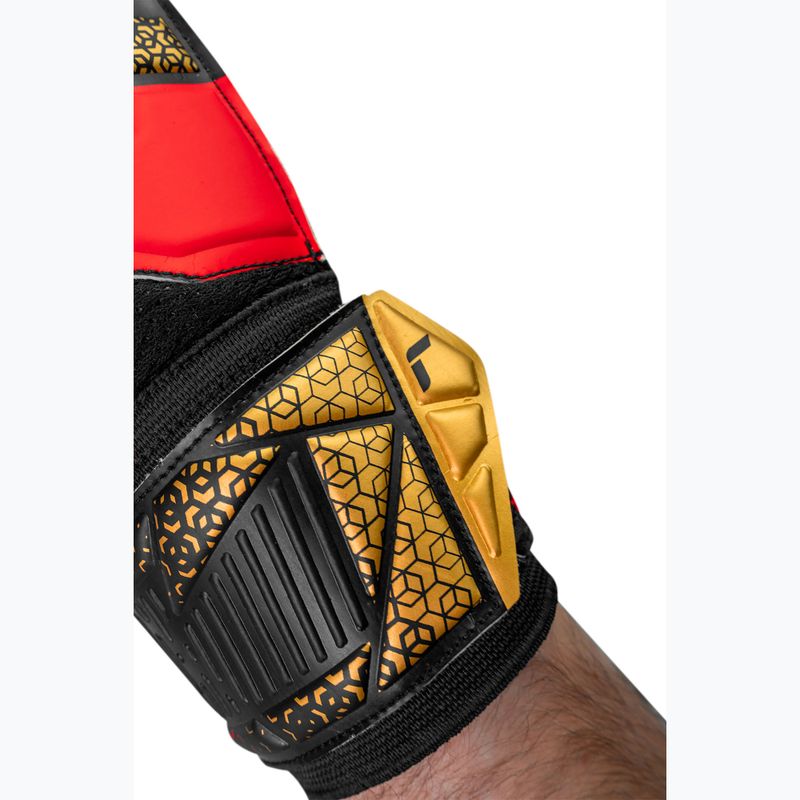 Reusch Attrakt Solid goalkeeper gloves black/gold/fiery red 7