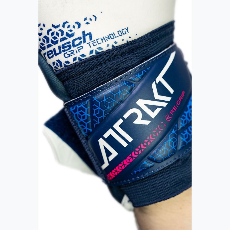 Reusch Attrakt RE:GRIP blue/pink/white goalkeeper gloves 8