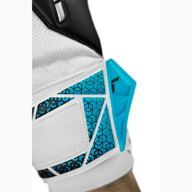 Reusch Attrakt Infinity NC goalkeeper gloves white/silver/black 6