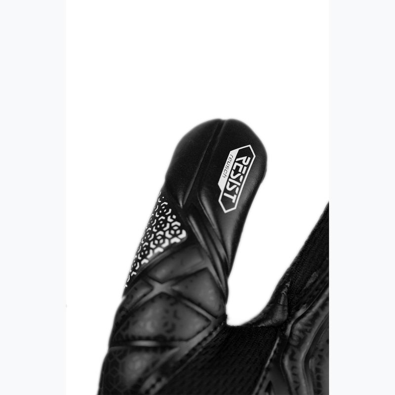 Reusch Attrakt Resist Junior children's goalkeeping gloves black 7