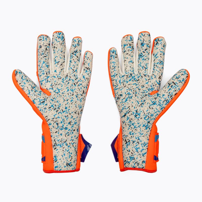 Goalkeeper gloves Reusch Attrakt Freegel Fusion shocking orange/blue 3