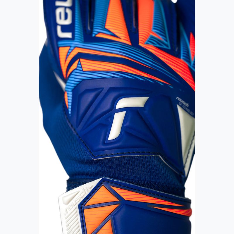 Children's goalkeeper gloves Reusch Attrakt Starter Solid Junior sharp blue/white/shocking orange 6