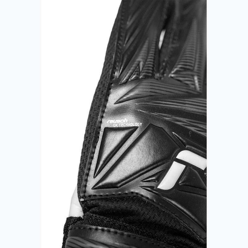 Children's goalkeeper gloves Reusch Attrakt Starter Solid Junior 5672514 black 7