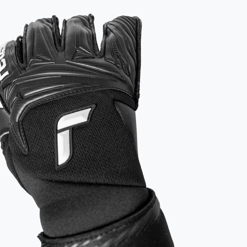 Goalkeeper gloves Reusch Attrakt Infinity Resistor 5670745 black 5