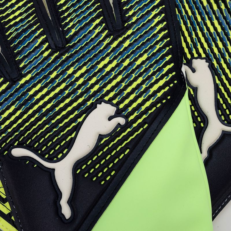 PUMA goalkeeper's gloves Ultra Grip 3 RC green/black 041816 01 3