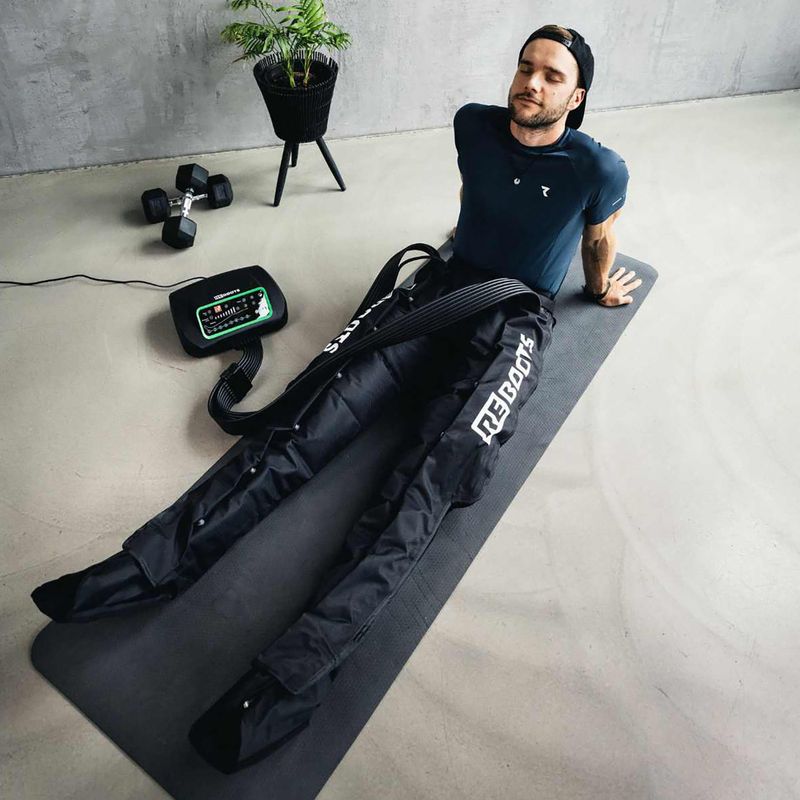 Lymphatic drainage leg sleeves REBOOTS One black/white/green 4