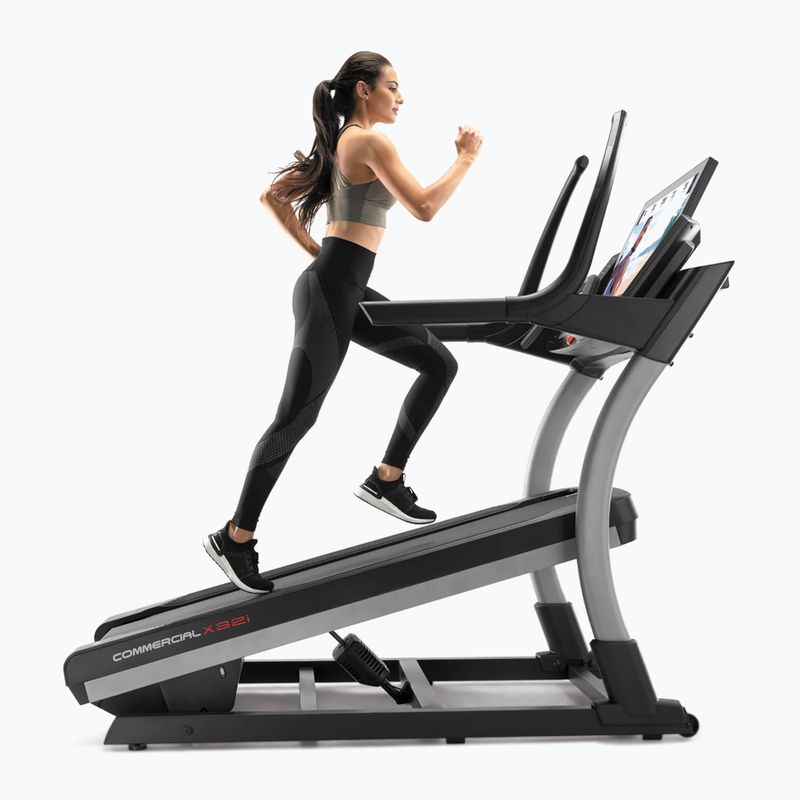 NordicTrack Incline X32i black electric treadmill 4