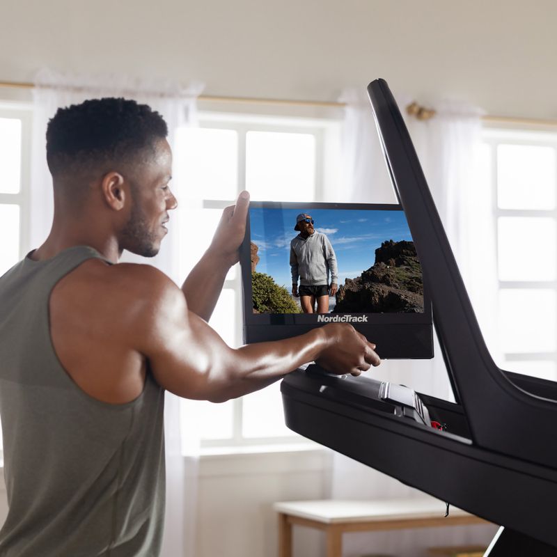 Electric treadmill NordicTrack X16 black 9