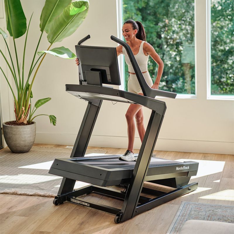 Electric treadmill NordicTrack X24 black 12