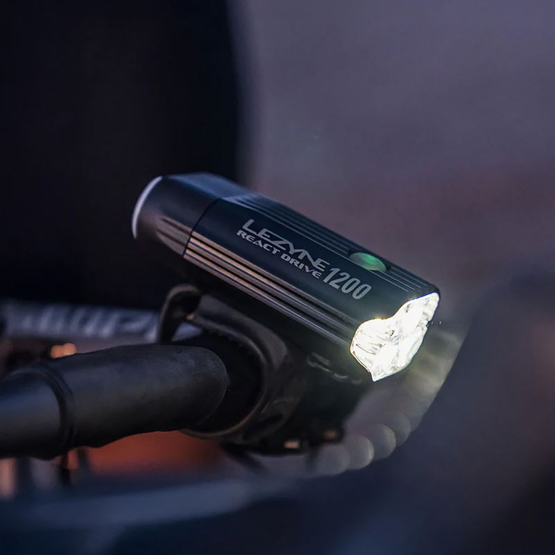Front bicycle light Lezyne React Drive Front matte black 11