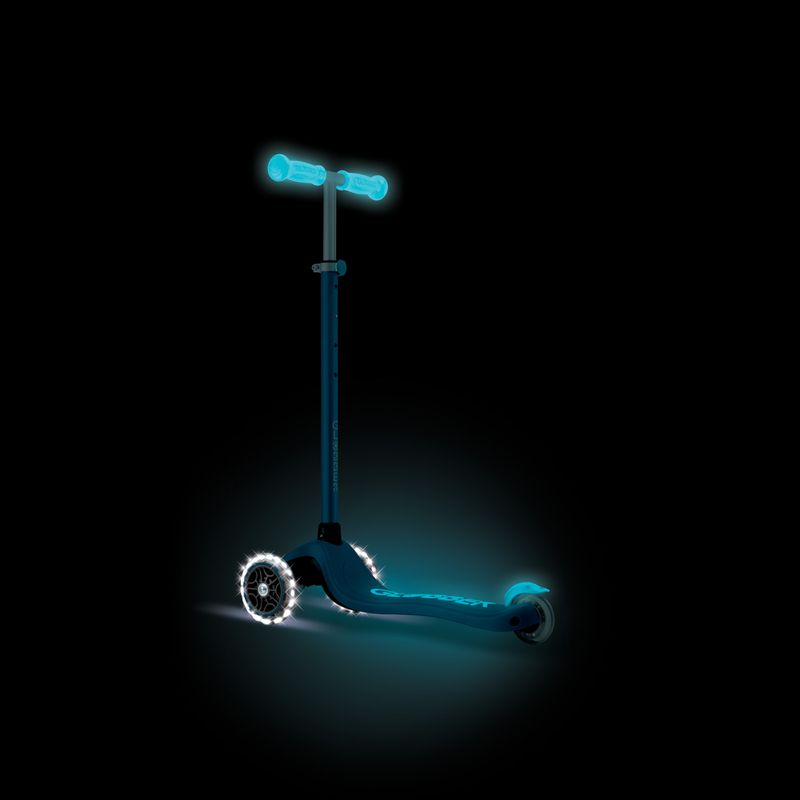 Children's three-wheeled scooter Globber Primo Plus Glow Lights petrol blue 12