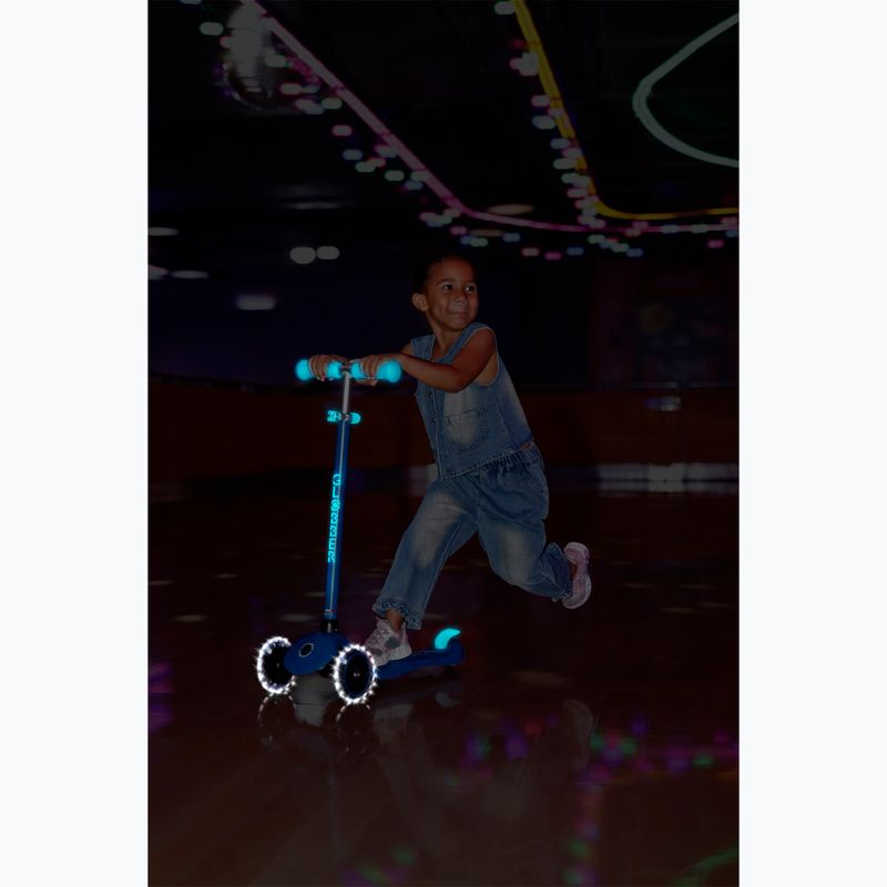 Children's three-wheeled scooter Globber Primo Plus Glow Lights petrol blue 17