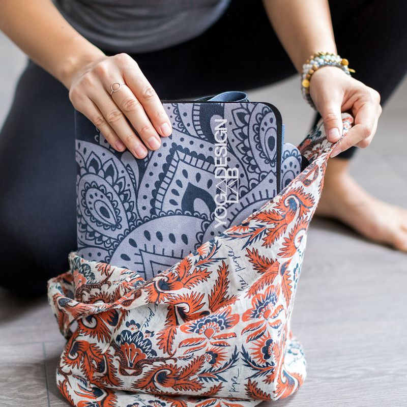 Yoga Design Lab Combo Yoga travel mat 1.5 mm navy blue Mandala Sapphire 9