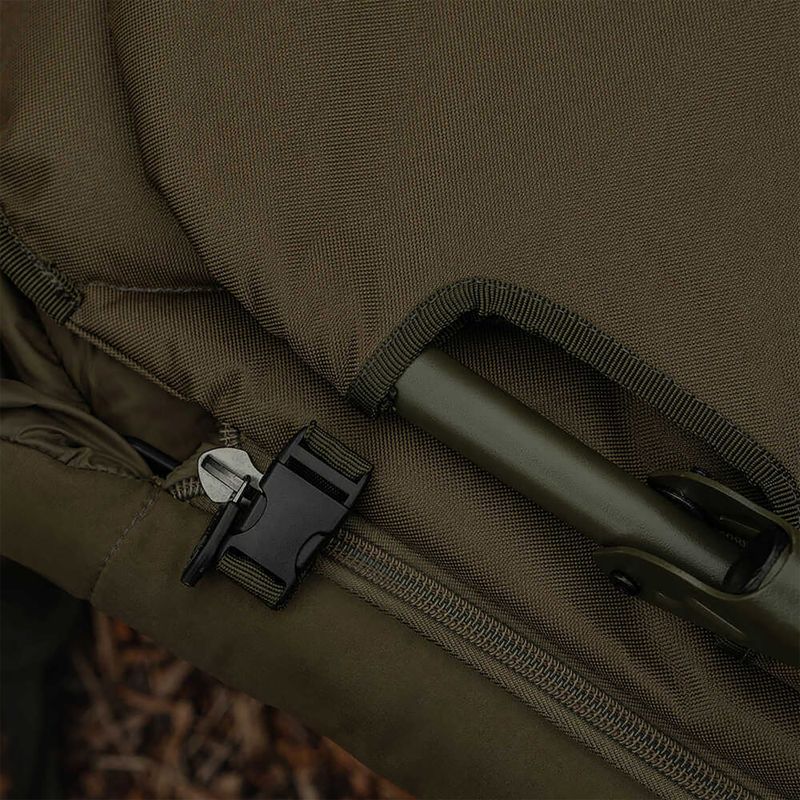 Avid Carp Revolve X System bed 7