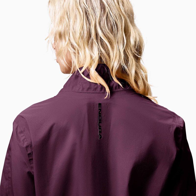 Women's cycling jacket Endura Alltrack Race Cape black cherry 6