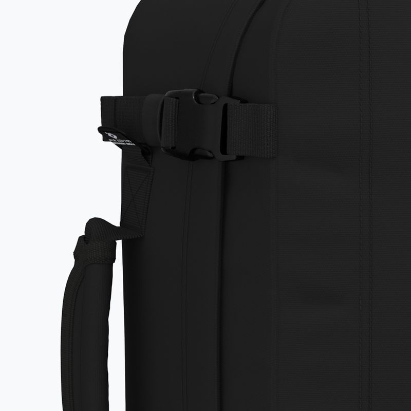 CabinZero Classic 36 l hiking backpack absolute black 9