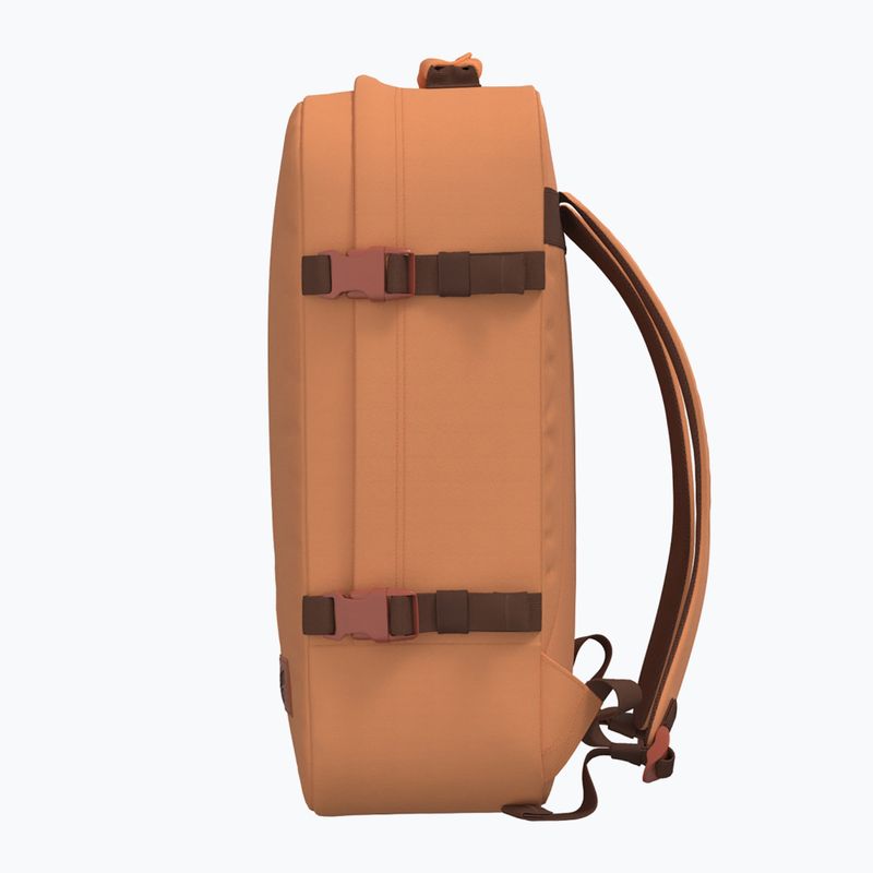 CabinZero Classic 44 l gobi sands hiking backpack 6