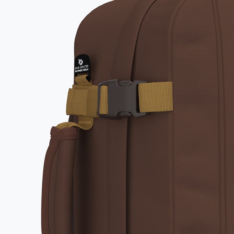 CabinZero Classic 28 l belgian chocolate hiking backpack 10
