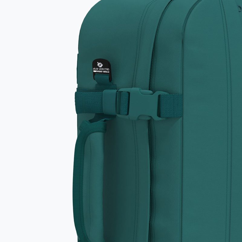 CabinZero Classic 44 l meadow green hiking backpack 9