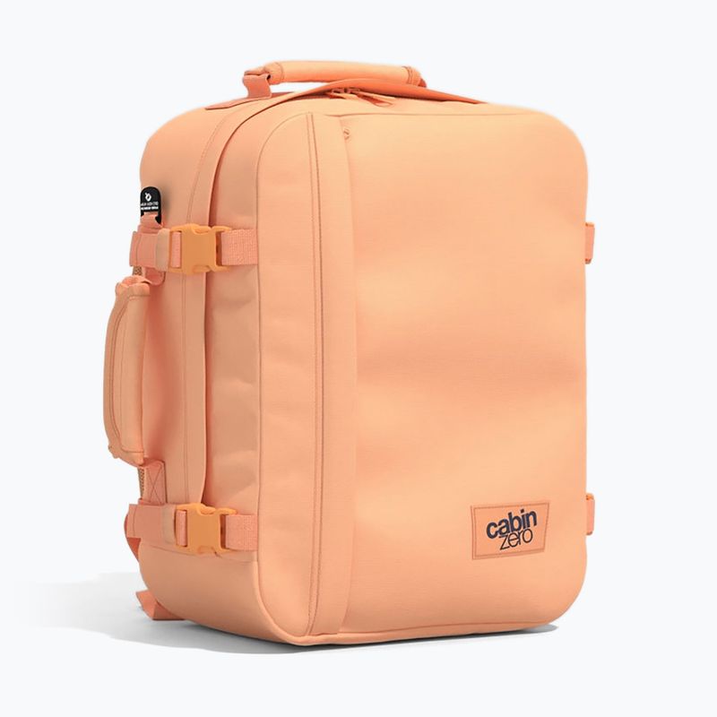 Hiking backpack CabinZero Classic 28 l sunny day 3
